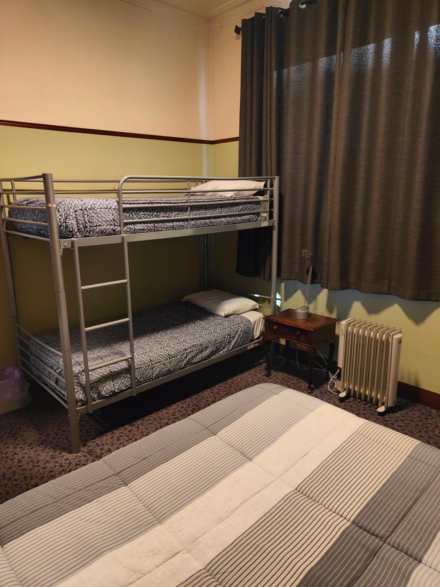 但尼丁 Manor House Backpackers旅舍 外观 照片